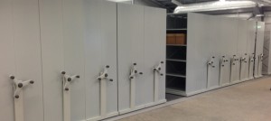 Integrated mobile shelving system for office documents storage