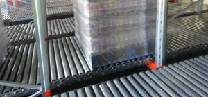 Live pallet racking system for improved warehouse efficiency